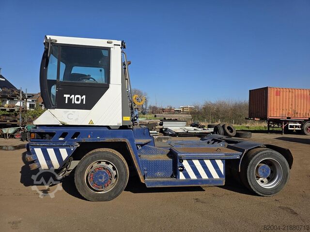 Terminal tractor TERBERG RT 282 | 4X4 |TURNING CHAIR| AUTOMATIC GEAR|248...