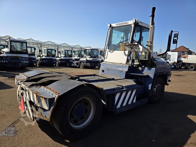 Terminal tractor TERBERG RT 282 | 4X4 |TURNING CHAIR| AUTOMATIC GEAR|248...