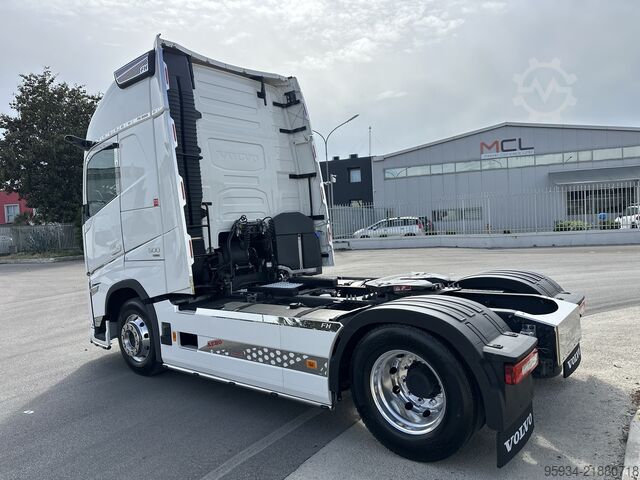 Standard tractor unit Volvo FH I-Save 500 Aero ADR
