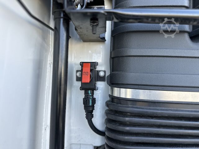 Standard tractor unit Volvo FH I-Save 500 Aero ADR