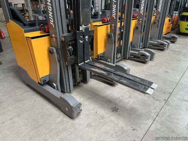 Reach truck Jungheinrich ETV 216 L GNEDZ