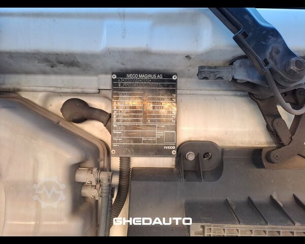 Standard SZM IVECO TRATTORE STRADALE IVECO S - WAY 460 LNG METANO