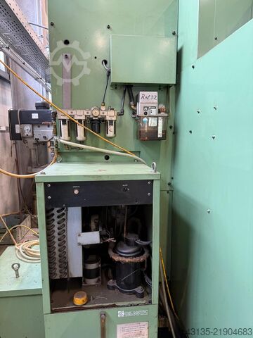 Vertical machining center Mori Seiki MV-40