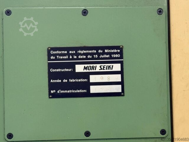 Vertical machining center Mori Seiki MV-40
