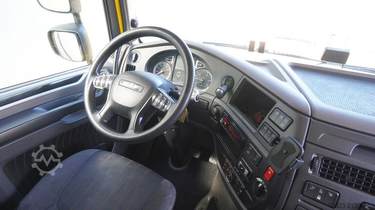 Standard-SZM DAF XF 450 SSC tractor unit