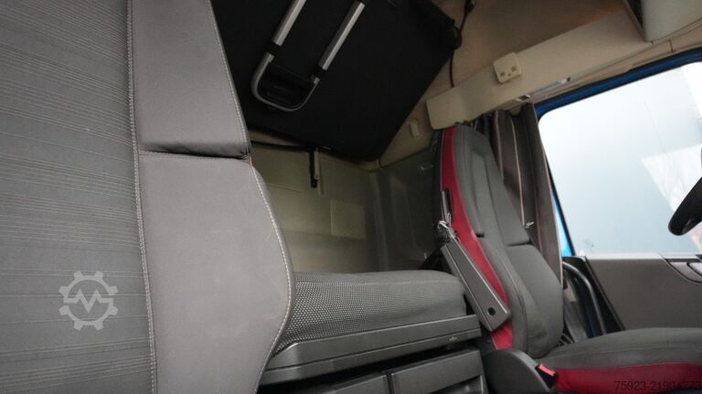 Standard-SZM Volvo FH 480 LNG Globetrotter tractor unit