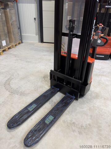 Forklift SCHORR RR12HHEF 2,5m mit FREIHUB