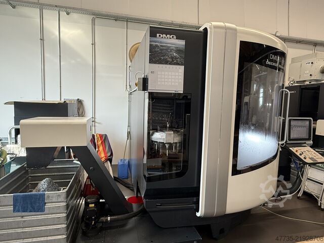 5 axis universal machining center DECKEL MAHO DMU 60 evo