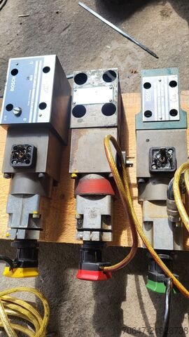 Proportional valves - 3 units Bosch 0811300053, 0811402012, 0811402006