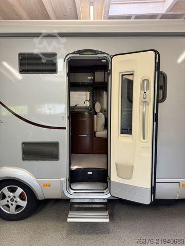 Integriertes Wohnmobil HYMER/ERIBA B694 SL
