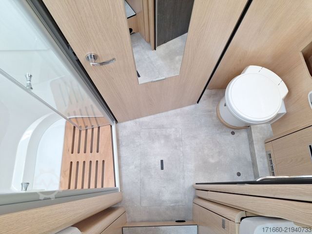 Integrated camper HYMER/ERIBA B-Klasse ML I BlackLine 780
