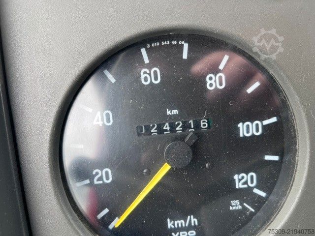 High top van MERCEDES-BENZ 814 TSF mit 24.250 km - TÜV 04/27 - TOP Zustand