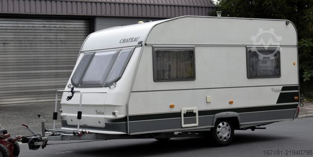 Wohnwagen CHATEAU Calista 390 mit Vorzelt