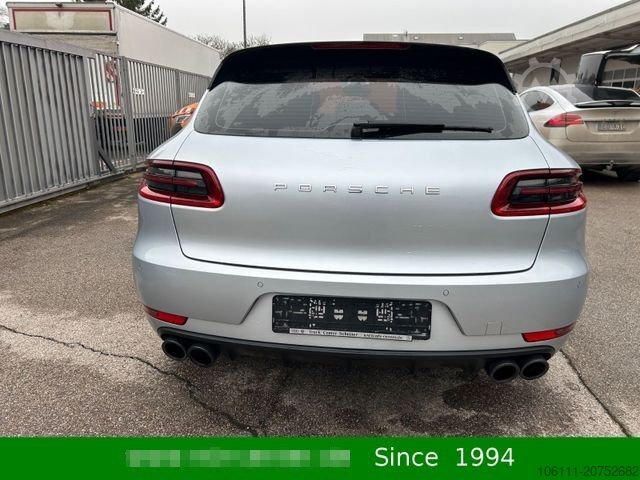 Pick-up PORSCHE Macan Turbo 3,6L V6 PANO/BOSE/CARBON/ALCANTARA