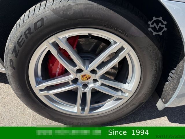 Pick-up PORSCHE Macan Turbo 3,6L V6 PANO/BOSE/CARBON/ALCANTARA