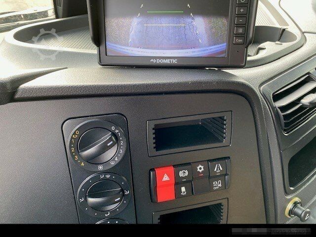 Transporter mit Koffer MERCEDES-BENZ Atego 818 4x2 Kühlk. 6,07m+LBW+Thermok. V800 Max