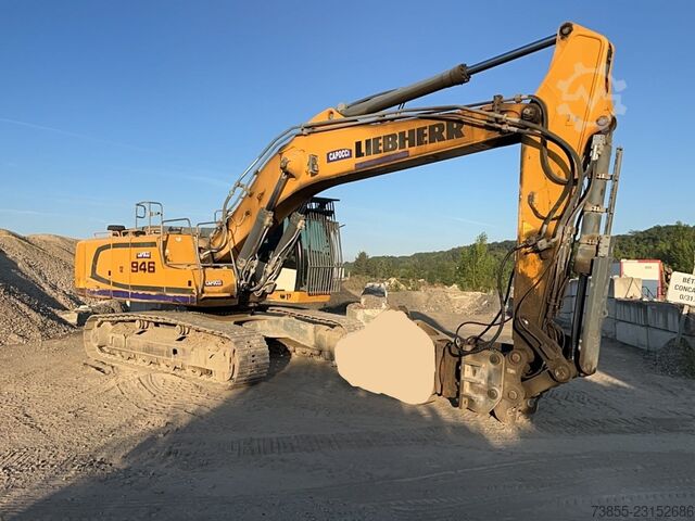 Tracked Excavator Liebherr R946 LC
