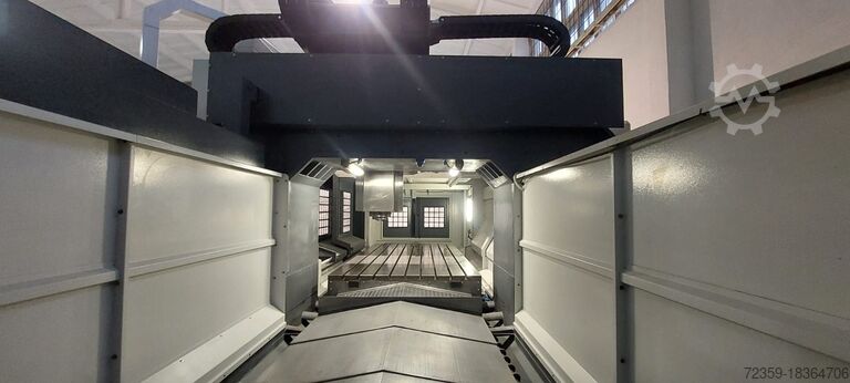 Machining center YCM DCV 3016B