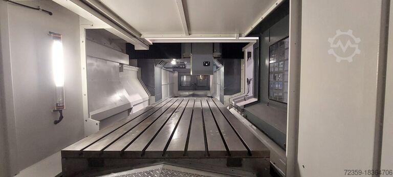 Machining center YCM DCV 3016B