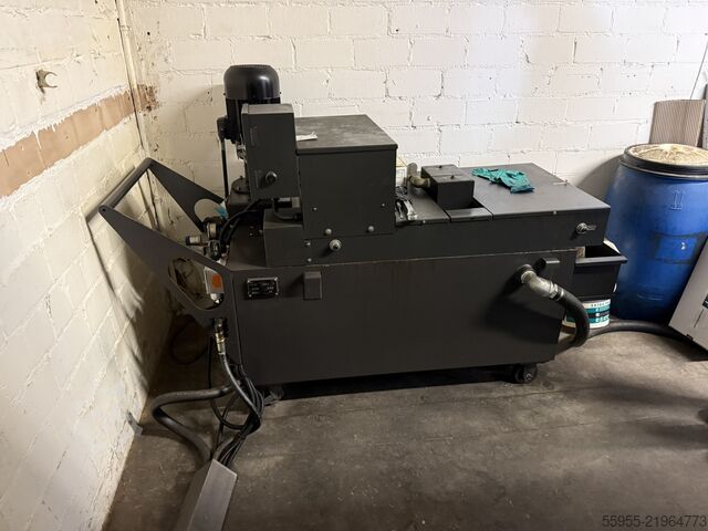 Vertical machining center +GF+ Mikron VCExxPro