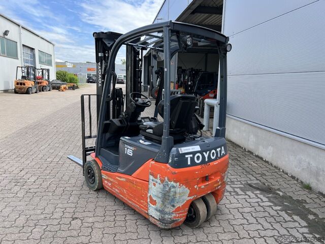 Electric 3-wheel forklift Toyota 8 FBEK 16 T