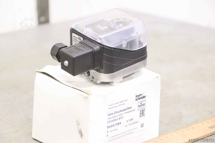 Pressure switch Kromschröder DG500U-6T2  84447564