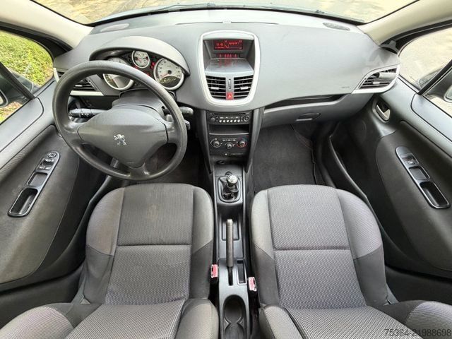 Van PEUGEOT 207 Tendance  1.4  VTi 70 kw 5 Türig Klima Eu5