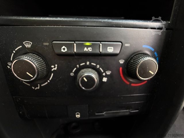 Van PEUGEOT 207 Tendance  1.4  VTi 70 kw 5 Türig Klima Eu5
