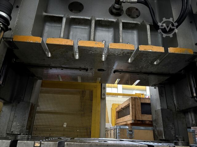 Automatic punching machine Haulick + Roos RVD 63-800 HS/CNC