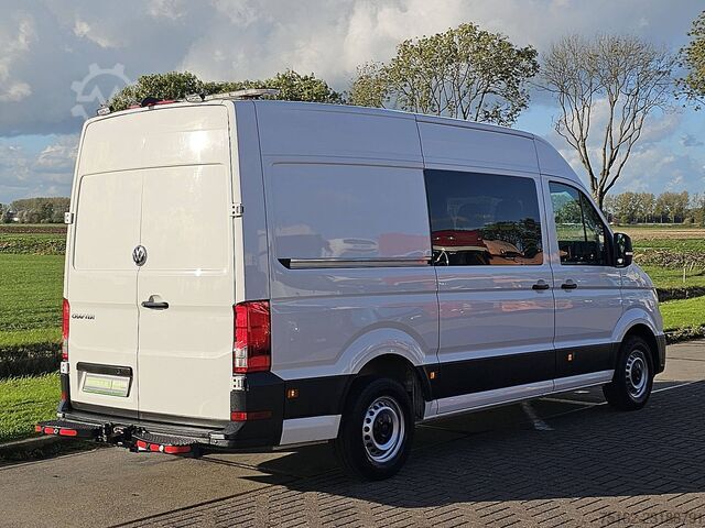 VOLKSWAGEN CRAFTER 35 2.0 L3H3 Dubbele Cabine LED Adaptieve Cruise Camera Euro6 Trekhaak Automaat! VW CRAFTER 35 2.0 L3H3 Dubbele Cabine LED Adaptiev...