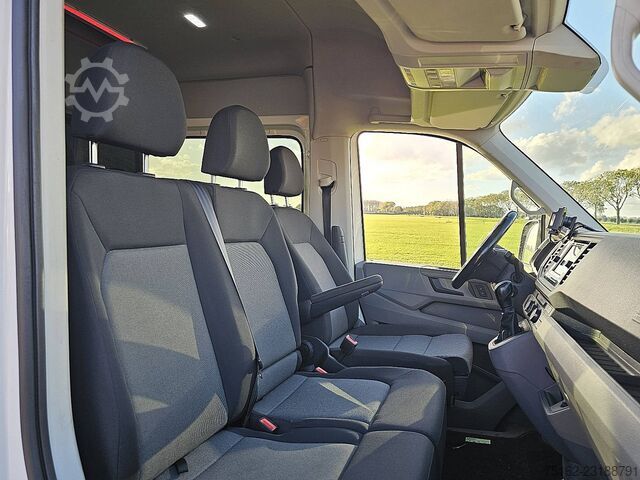 VOLKSWAGEN CRAFTER 35 2.0 L3H3 Dubbele Cabine LED Adaptieve Cruise Camera Euro6 Trekhaak Automaat! VW CRAFTER 35 2.0 L3H3 Dubbele Cabine LED Adaptiev...