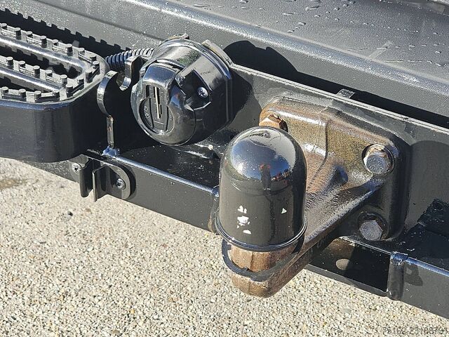 VOLKSWAGEN CRAFTER 35 2.0 L3H3 Dubbele Cabine LED Adaptieve Cruise Camera Euro6 Trekhaak Automaat! VW CRAFTER 35 2.0 L3H3 Dubbele Cabine LED Adaptiev...