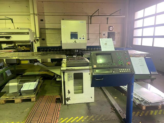 Stanz-Nibbelmaschine TRUMPF TruMatic 500 + Sheetmaster