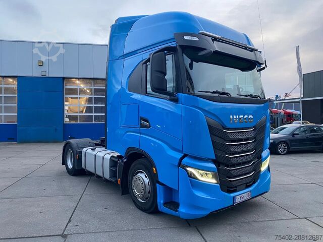Standard tractor Iveco S-WAY 460 / Intarder / 2x Tank / Euro 6