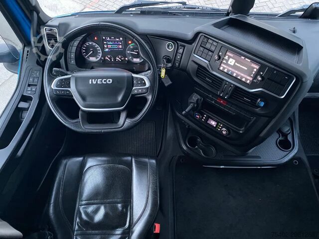 Standard tractor Iveco S-WAY 460 / Intarder / 2x Tank / Euro 6