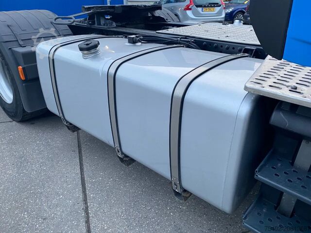 Standard tractor Iveco S-WAY 460 / Intarder / 2x Tank / Euro 6