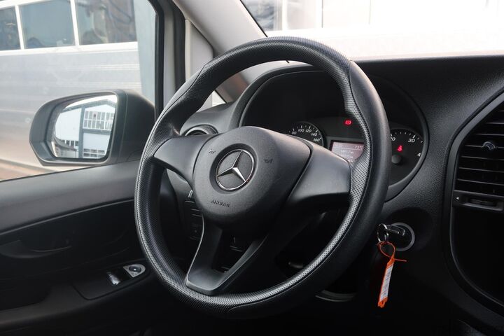 Hochdachkombi Mercedes-Benz Vito 111 CDI Lang AIRCO/ CRUISE/ TREKHAAK