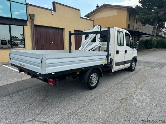 Double cab van IVECO DAILY 35S11 DOKA CASSONE + GRU