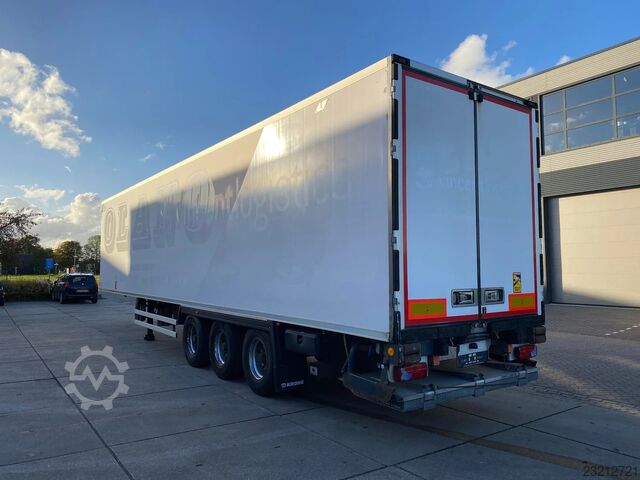 LAMBERET Frigo Trailer / Vector 1950 MT / Multitemp / Laadklep LAMBERET Frigo Trailer / Vector 1950 MT / Multitemp / La...