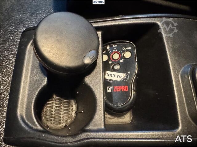 Box body Iveco Eurocargo 75-210 box truck. Only 93,000 km!