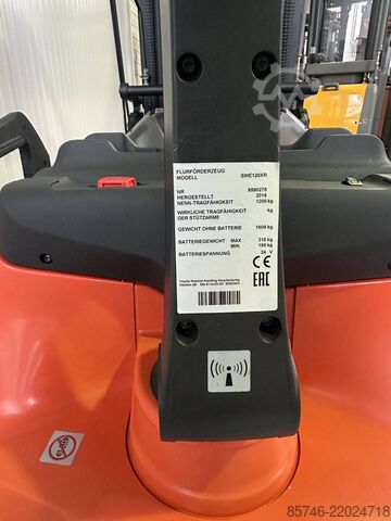SWE 120 XR * DEMO !! REACH - MAST + Tilting Forks + Side Shift !! TOYOTA SWE 120 XR * DEMO !!  REACH - MAST  +  Tilting Forks + S.S.  !!
