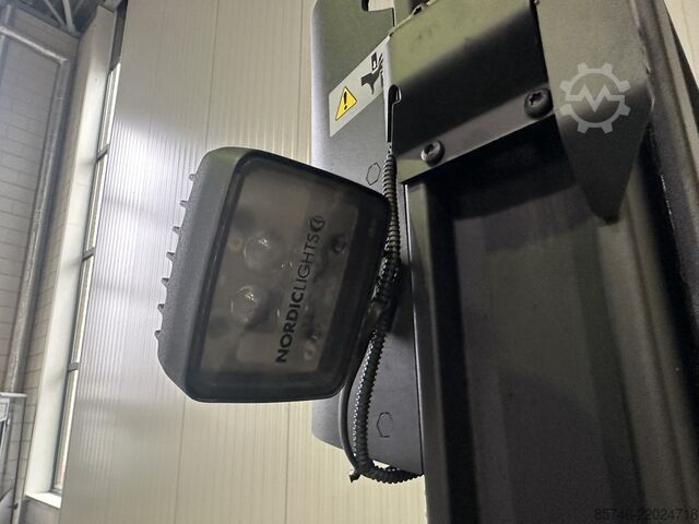 SWE 120 XR * DEMO !! REACH - MAST + Tilting Forks + Side Shift !! TOYOTA SWE 120 XR * DEMO !!  REACH - MAST  +  Tilting Forks + S.S.  !!
