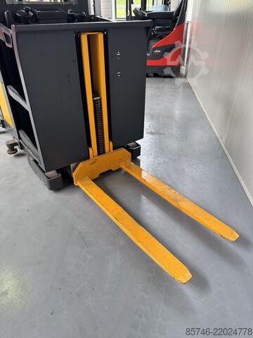 EKS 210 - Rail Guidance!! Cabin 1000MM!! JUNGHEINRICH EKS 210 - Rail Guidance !! Cabin 1000 MM !!