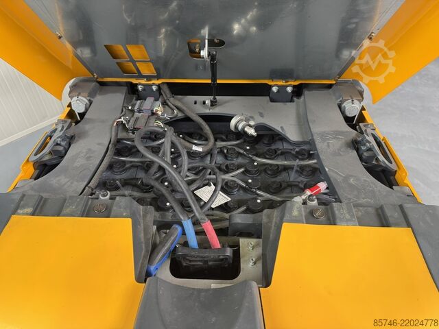 EKS 210 - Rail Guidance!! Cabin 1000MM!! JUNGHEINRICH EKS 210 - Rail Guidance !! Cabin 1000 MM !!