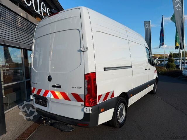 Mercedes-Benz Sprinter 317 CDI with workshop shelving, auxiliary heater and 3.5 t tow hitch Mercedes-Benz Sprinter 317 CDI Werkstatt-Regal Stdheiz AHK3,5t