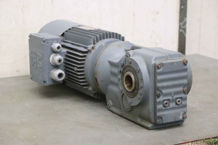 Geared motor 3 kW 133 rpm SEW-Eurodrive KH47 DT100L4BMG/HR/TF