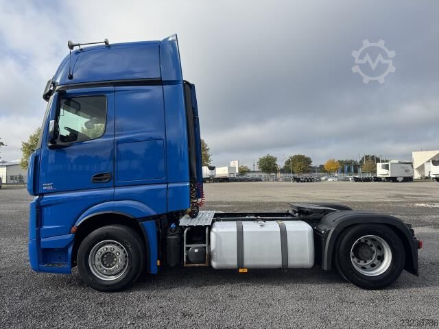 Standard tractor unit Mercedes-Benz 1851 LS Actros Gigaspace Retarder Standklima PTO