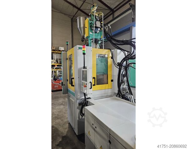 Vertikale Spritzgießmaschine Arburg Allrounder 1200 T 1000-170