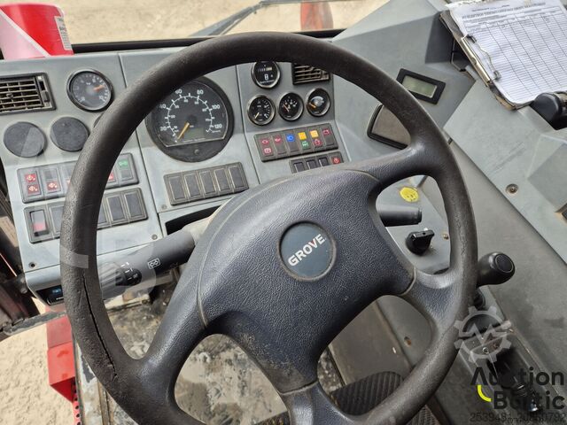 Truck-mounted crane Grove GMK 3050