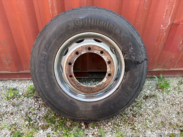 Tractor unit Continental 315/70R22,5 mit Felge gebraucht